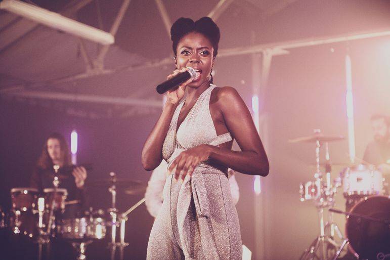 Click to enlarge image the-fullhouse-14.jpg Click to enlarge image the-fullhouse-14.jpg