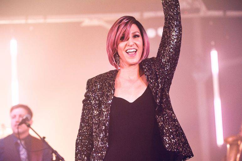 Click to enlarge image the-fullhouse-16.jpg Click to enlarge image the-fullhouse-16.jpg