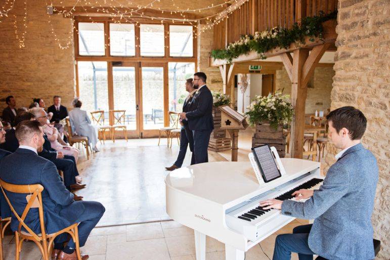 Click to enlarge image ross-pianist-01.jpg Click to enlarge image ross-pianist-01.jpg