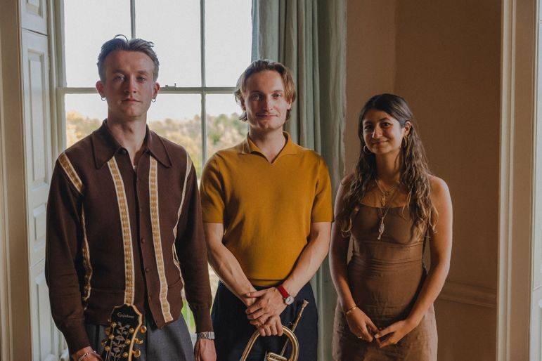 Click to enlarge image dusky-06.jpg Click to enlarge image dusky-06.jpg