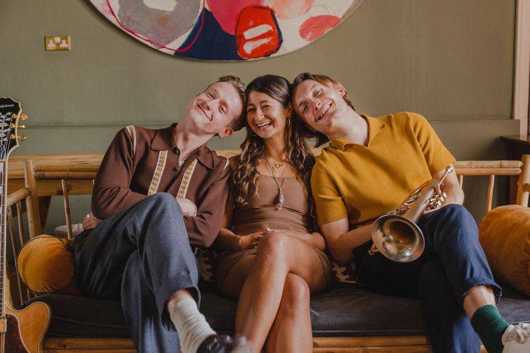 Click to enlarge image dusky-14.jpg Click to enlarge image dusky-14.jpg