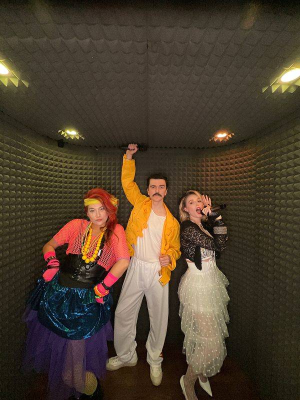 Click to enlarge image pop-up-karaoke-01.jpg Click to enlarge image pop-up-karaoke-01.jpg