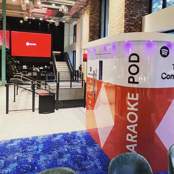 Click to enlarge image pop-up-karaoke-11.jpg Click to enlarge image pop-up-karaoke-11.jpg