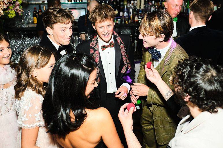 Click to enlarge image phoenix-01.jpg Click to enlarge image phoenix-01.jpg