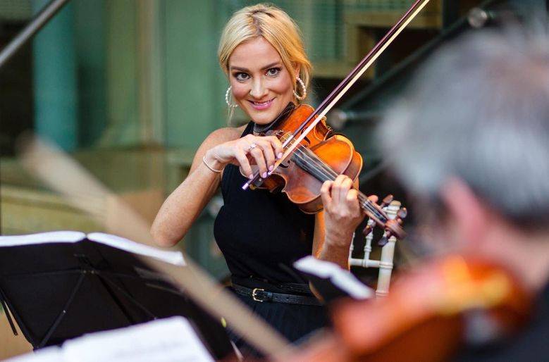 Click to enlarge image savannah-strings-03.jpg Click to enlarge image savannah-strings-03.jpg