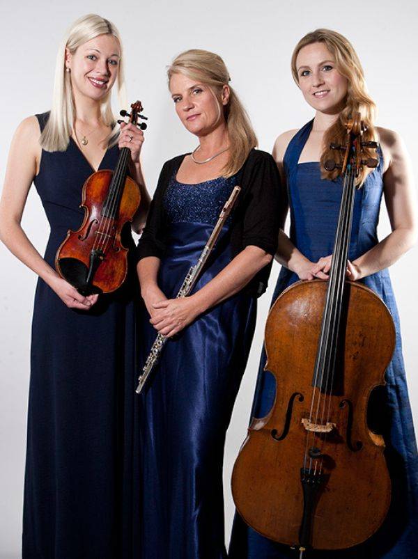 Click to enlarge image sapphire-3.jpg Click to enlarge image sapphire-3.jpg