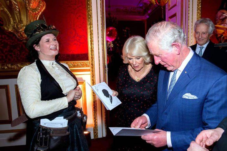 Click to enlarge image silhouette-artist-01.jpg Click to enlarge image silhouette-artist-01.jpg