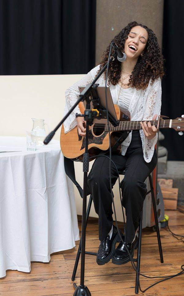 Click to enlarge image monique-14.jpg Click to enlarge image monique-14.jpg