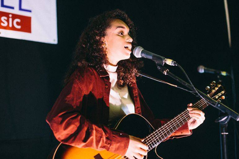 Click to enlarge image monique-9.jpg Click to enlarge image monique-9.jpg