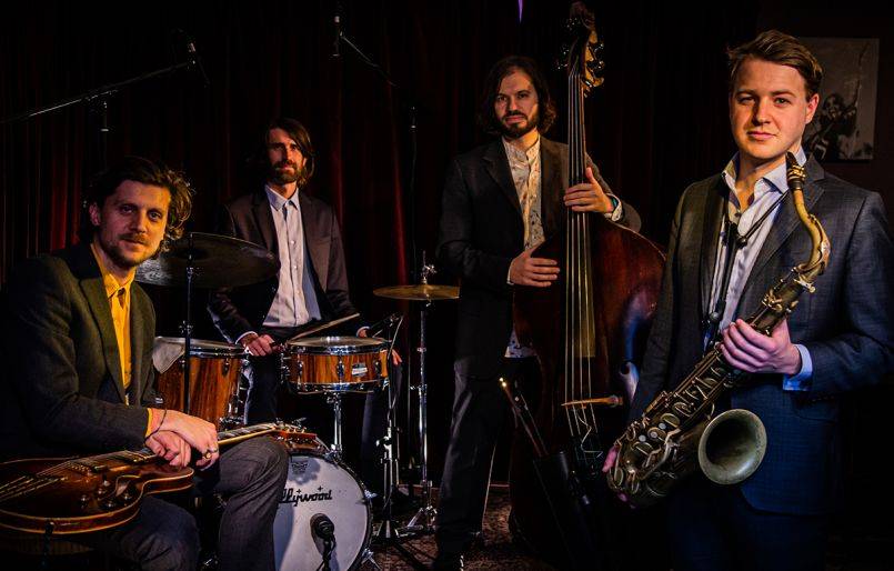 Click to enlarge image strawberry-jazz-01.jpg Click to enlarge image strawberry-jazz-01.jpg