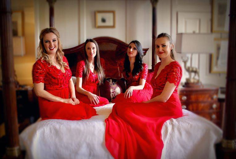 Click to enlarge image the-jolly-hollies-02.jpg Click to enlarge image the-jolly-hollies-02.jpg