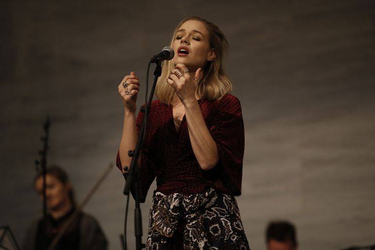 Click to enlarge image sienna-01.jpg Click to enlarge image sienna-01.jpg