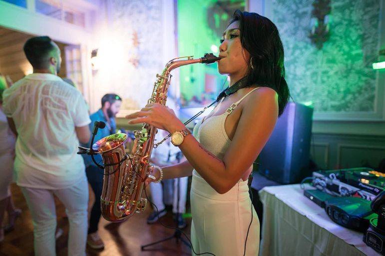 Click to enlarge image ari-08.jpg Click to enlarge image ari-08.jpg