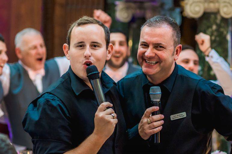Click to enlarge image surprise-singing-waiters-01.jpg Click to enlarge image surprise-singing-waiters-01.jpg