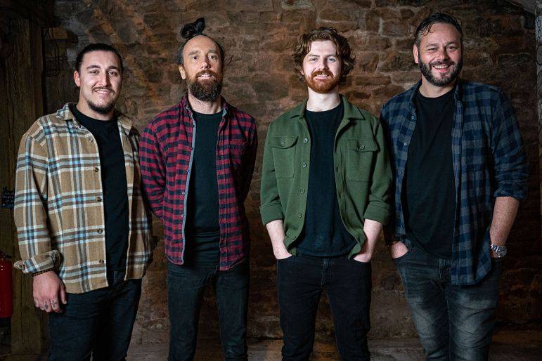 Click to enlarge image riffs-3.jpg Click to enlarge image riffs-3.jpg