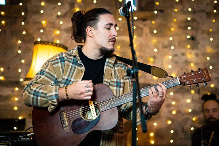 Click to enlarge image riffs-6.jpg Click to enlarge image riffs-6.jpg