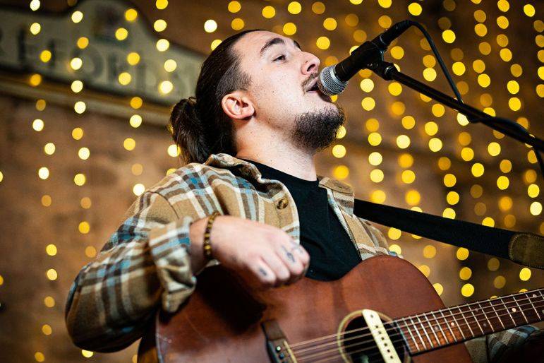 Click to enlarge image riffs-7.jpg Click to enlarge image riffs-7.jpg