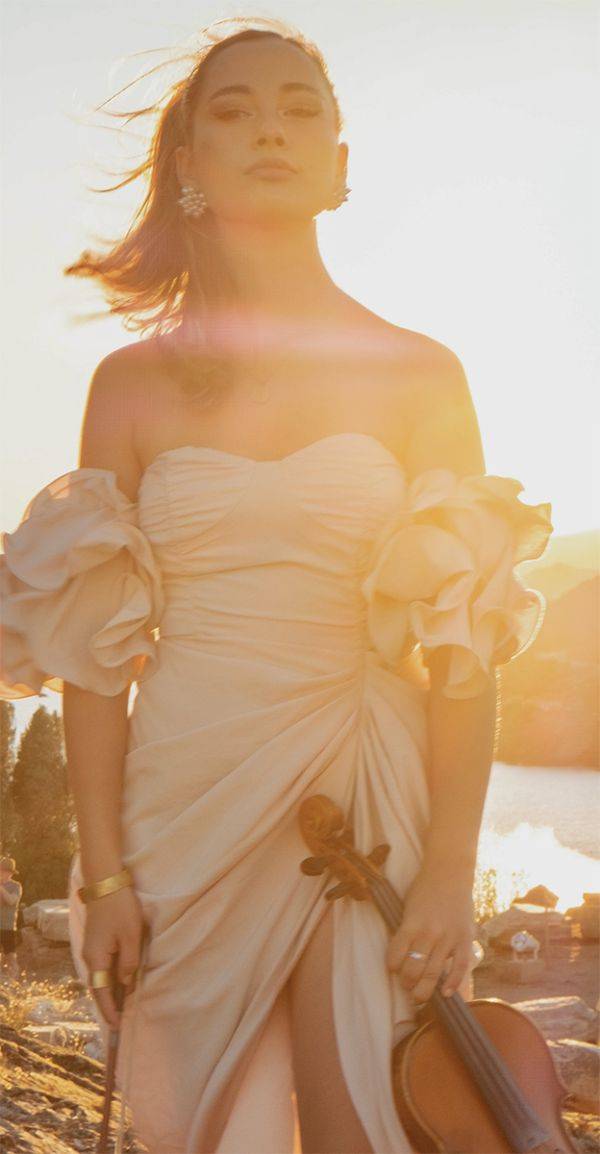 Click to enlarge image annabelle-07.jpg Click to enlarge image annabelle-07.jpg