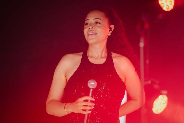 Click to enlarge image oliver-soul-band-new-08.jpg Click to enlarge image oliver-soul-band-new-08.jpg