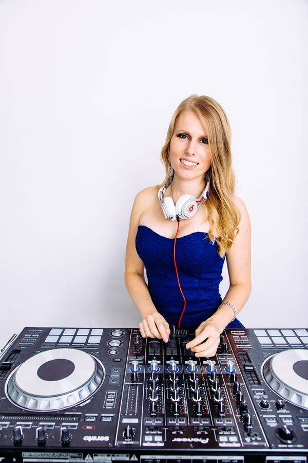 Click to enlarge image mila-05.jpg Click to enlarge image mila-05.jpg