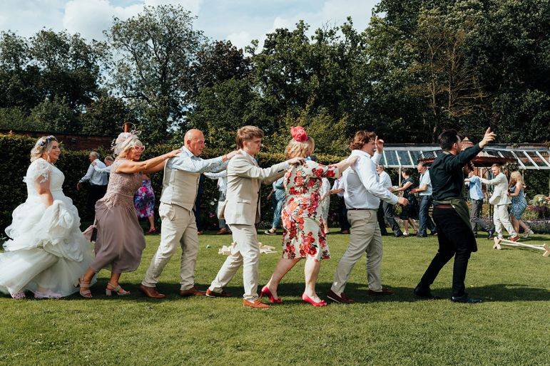 Click to enlarge image waiters-undercover-03.jpg Click to enlarge image waiters-undercover-03.jpg