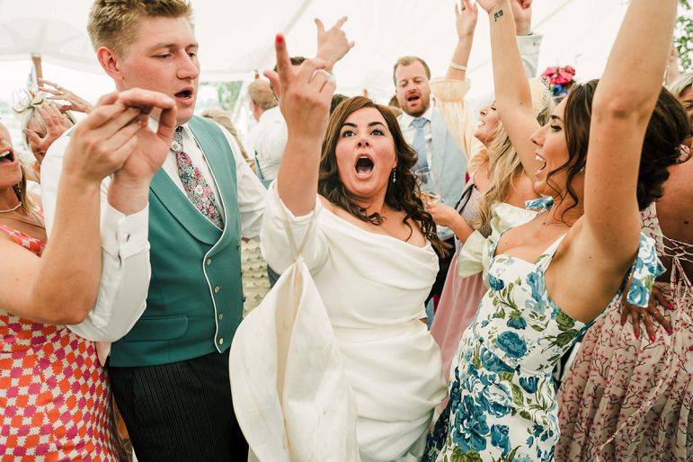 Click to enlarge image waiters-undercover-13.jpg Click to enlarge image waiters-undercover-13.jpg