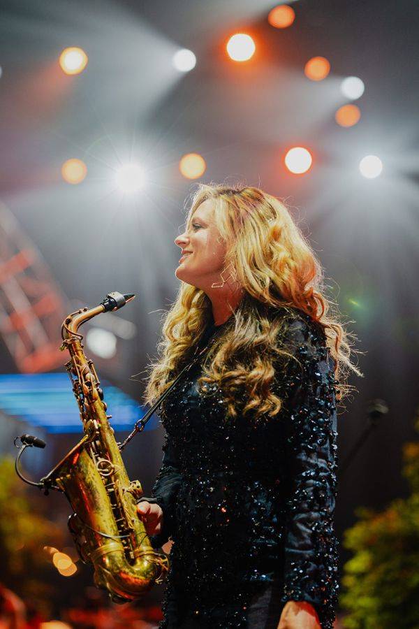 Click to enlarge image alice-sax-14.jpg Click to enlarge image alice-sax-14.jpg