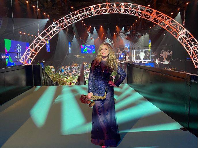 Click to enlarge image alice-sax-15.jpg Click to enlarge image alice-sax-15.jpg