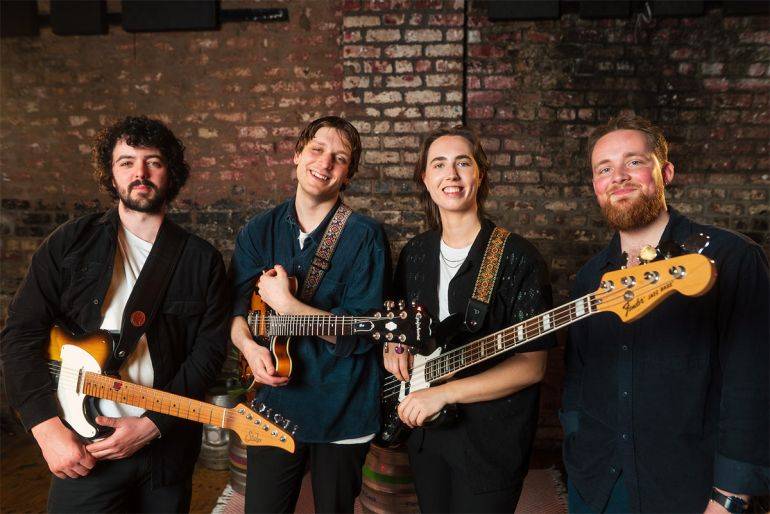 Click to enlarge image disco-divers-01.jpg Click to enlarge image disco-divers-01.jpg