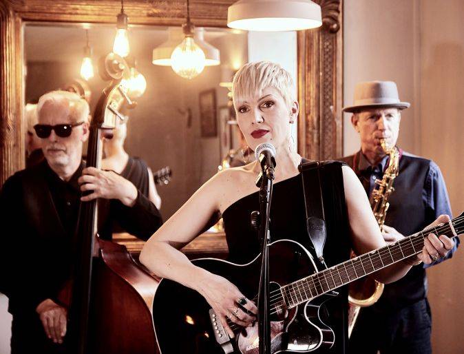 Click to enlarge image daydreams-04.jpg Click to enlarge image daydreams-04.jpg