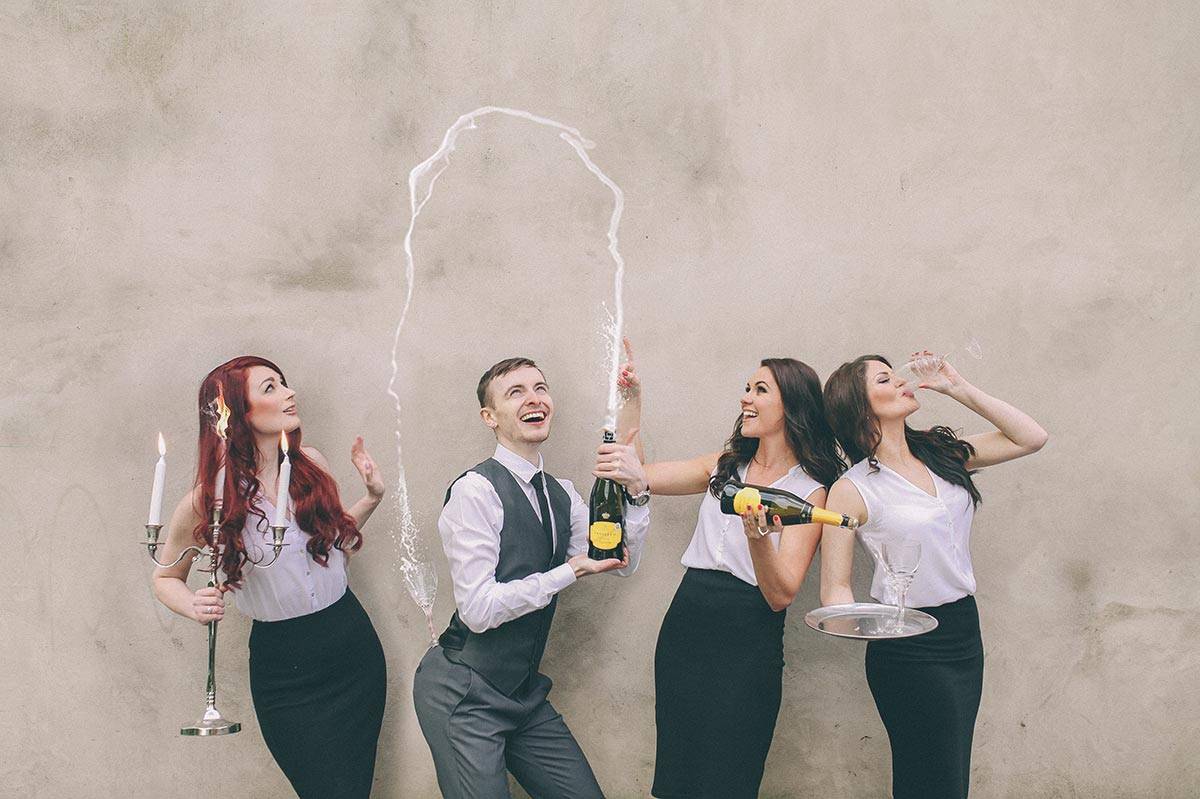 Everything you need to know about undercover singers - you'll never look at a waiter in the same way again! The Complete Guide to Singing Waiters (Shhh!)