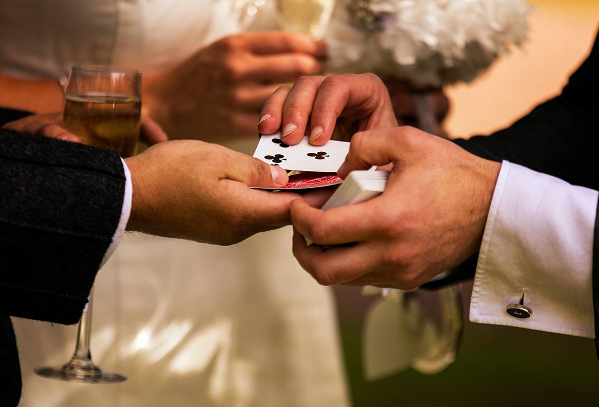 wedding magician