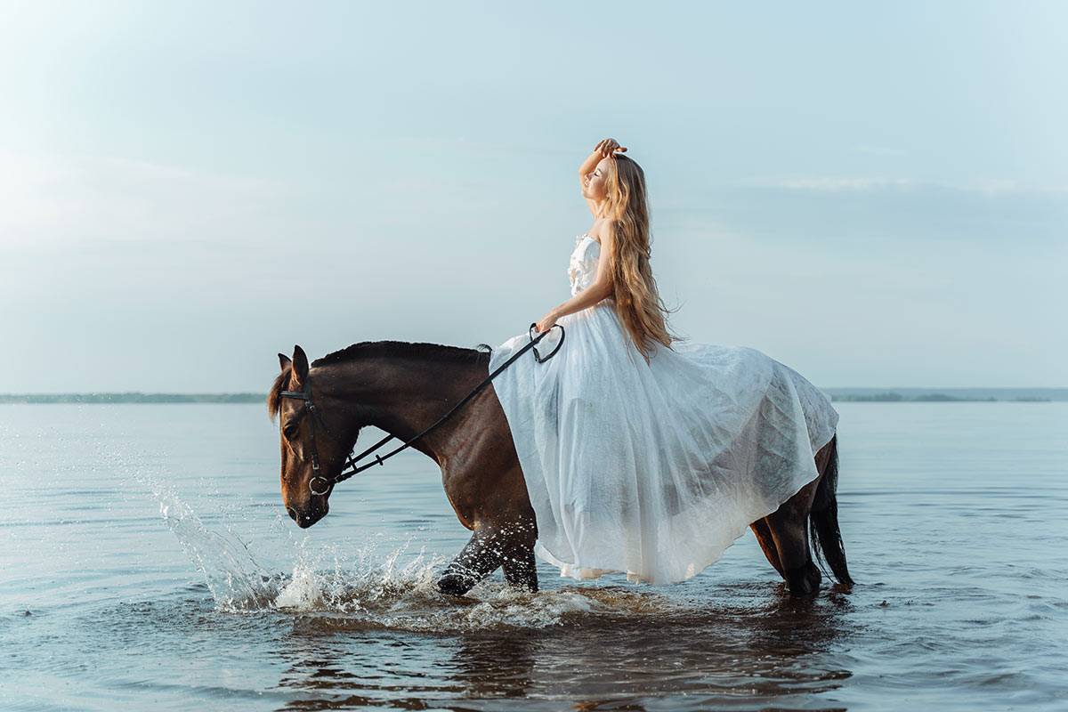 Explore fresh twists on tradition for an unforgettable wedding day. Unconventional Wedding Ceremony Ideas for the Modern Couple