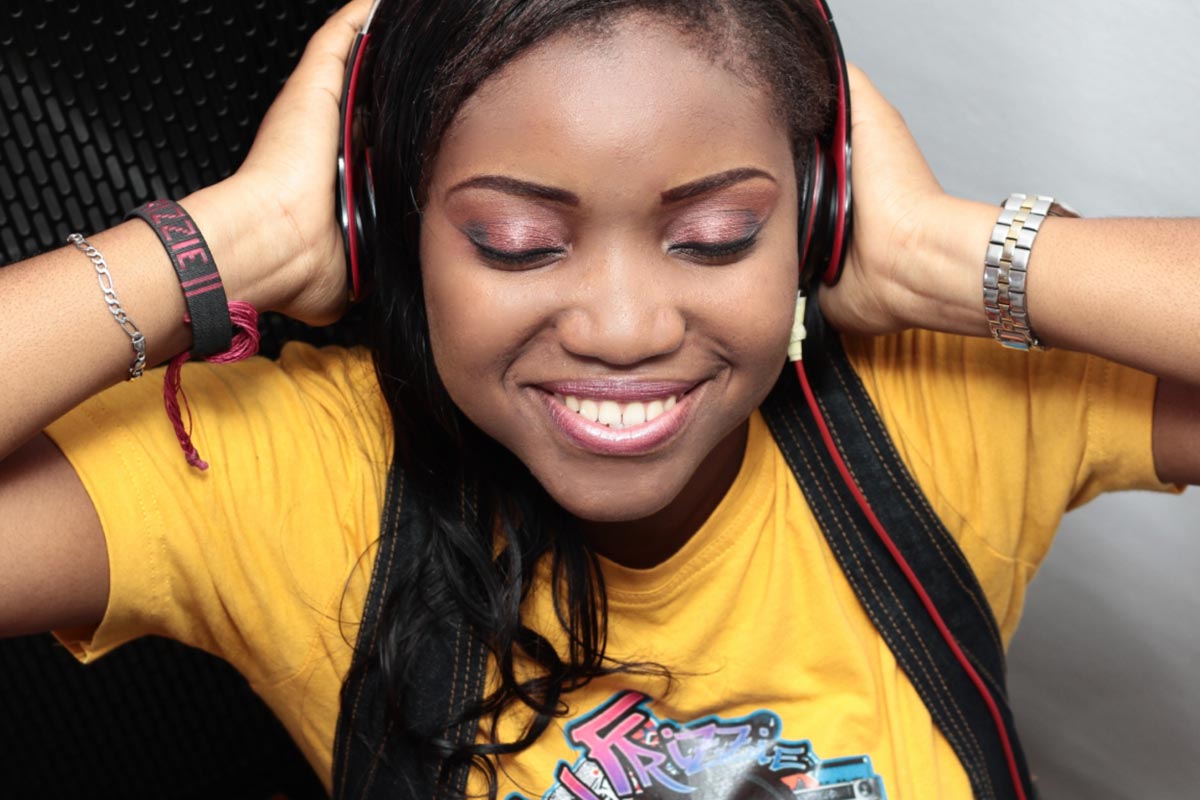 DJ Fizz - Female London DJ
