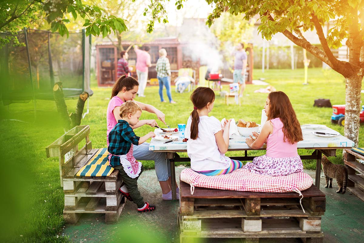 kid's table