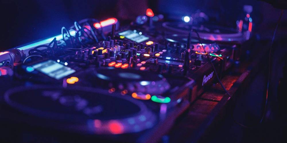 Warwickshire DJs for Hire