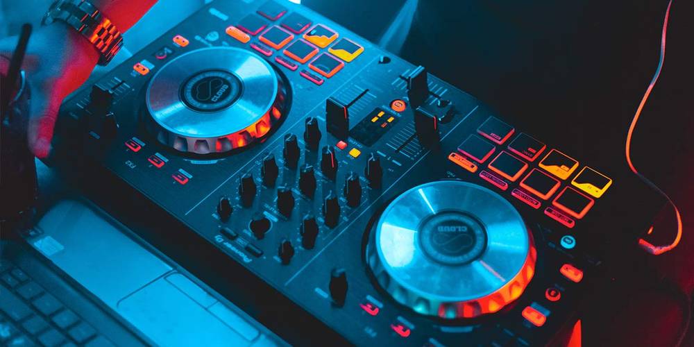 West Midlands DJs for Hire