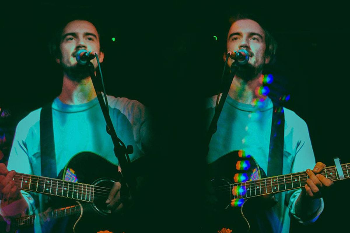 West Midlands Solo Singer Guitarist