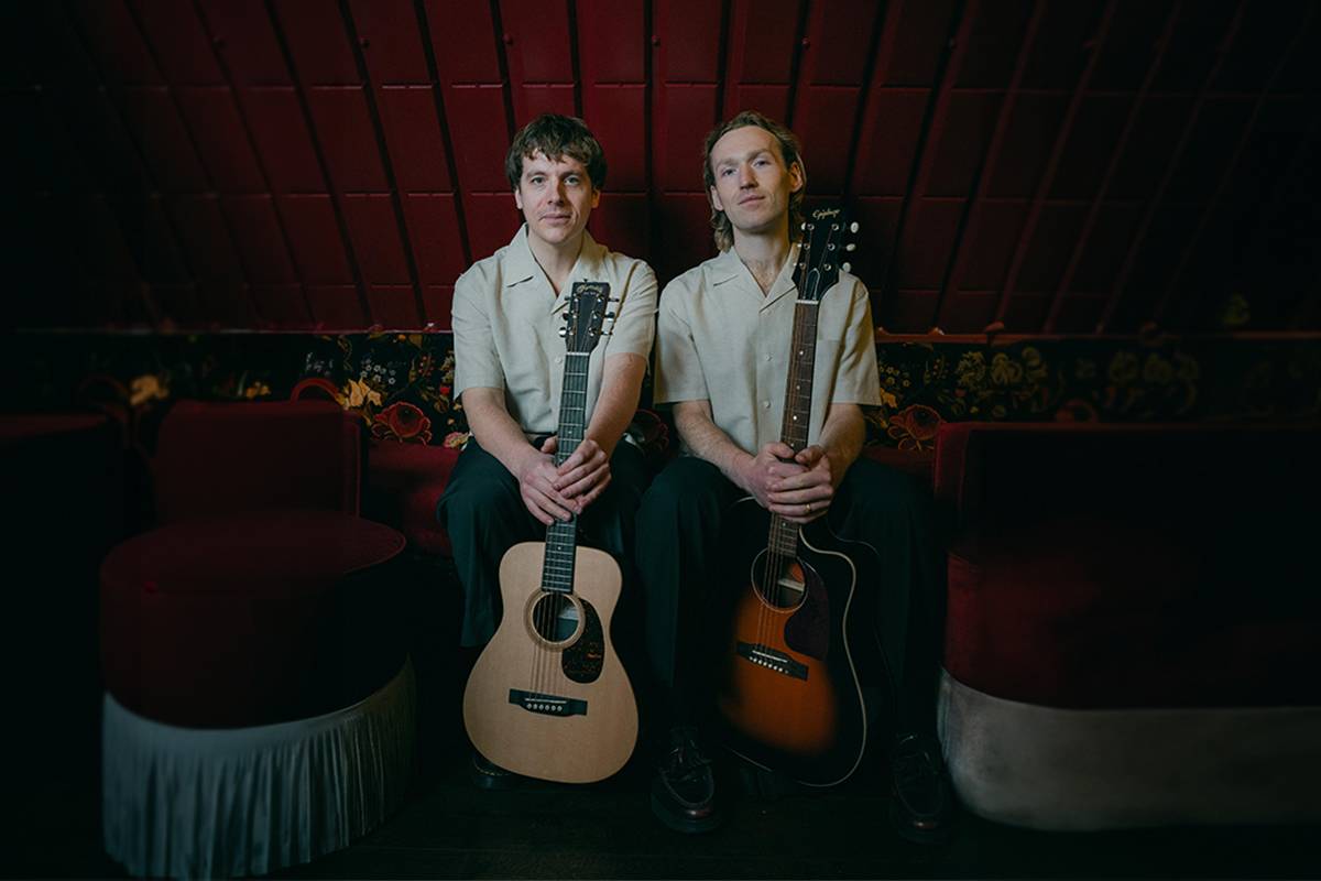 Male Acoustic Roaming Duo