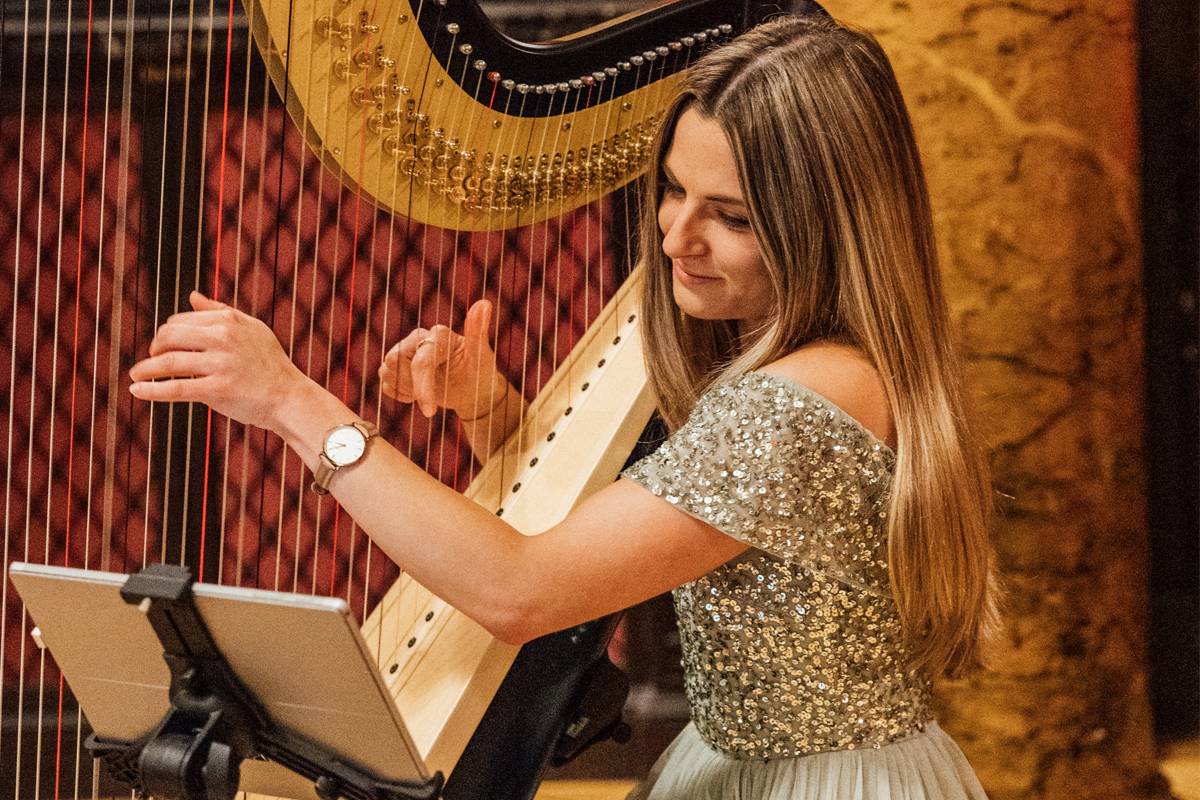 Edinburgh Harpsit for Weddings and Events