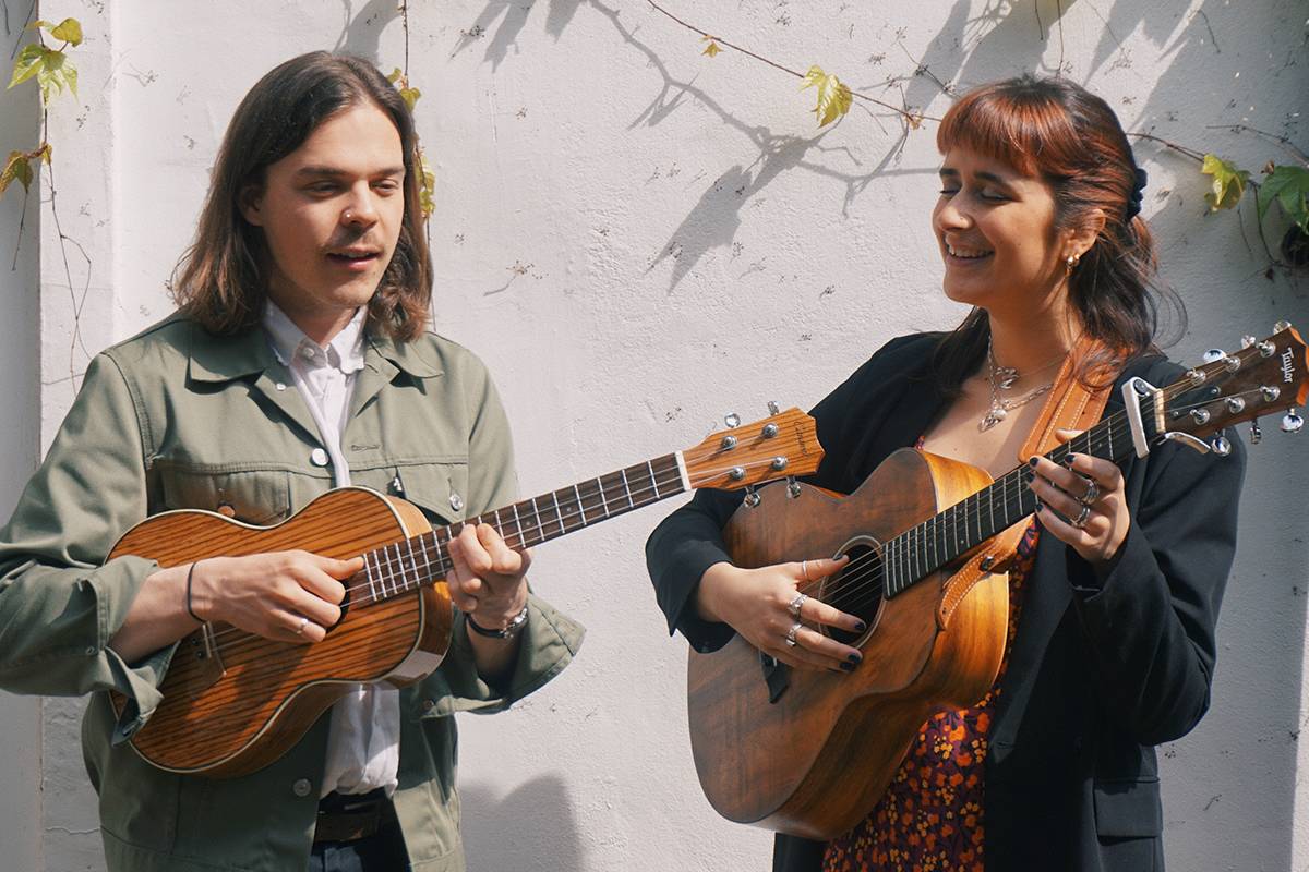 Soulful & Intimate Acoustic Duo