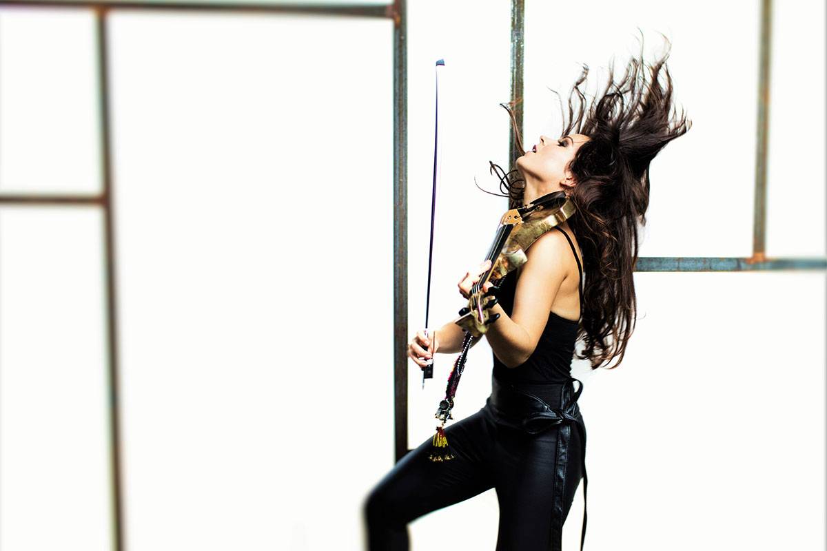 Classical and Contemporary Electric Violinist in London