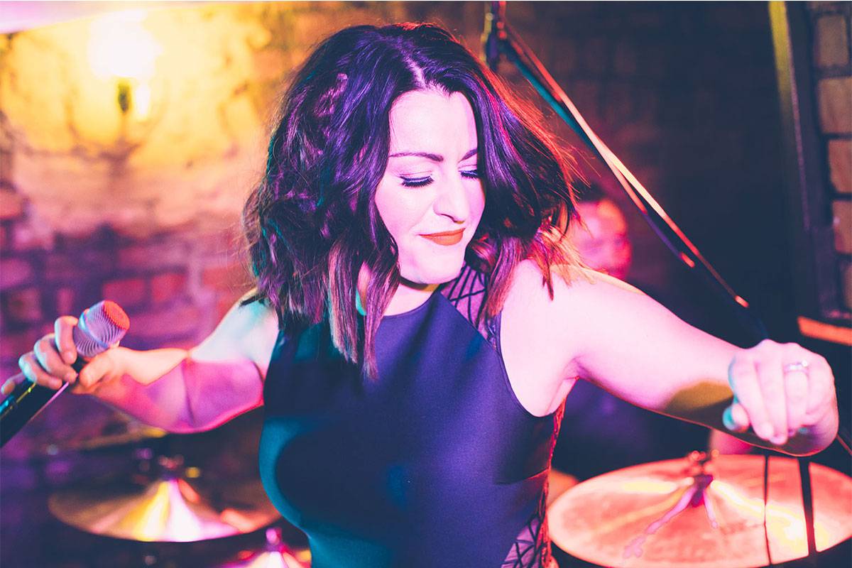 Female Solo Singer in the North West