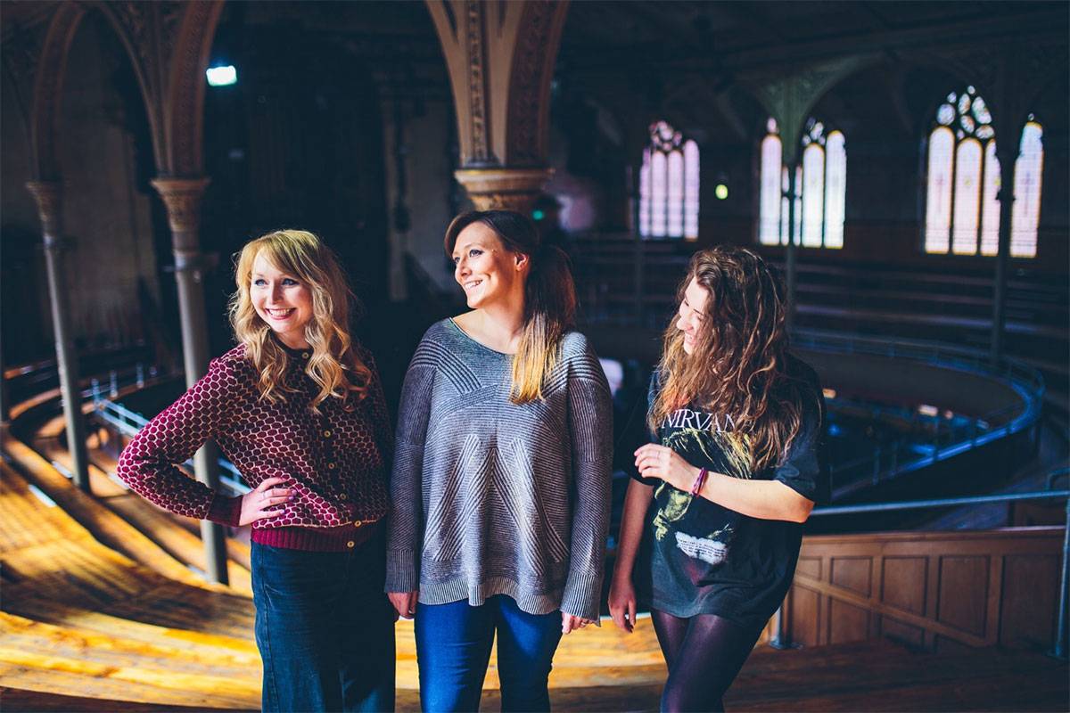 North West Female Folk & Pop Acoustic Trio
