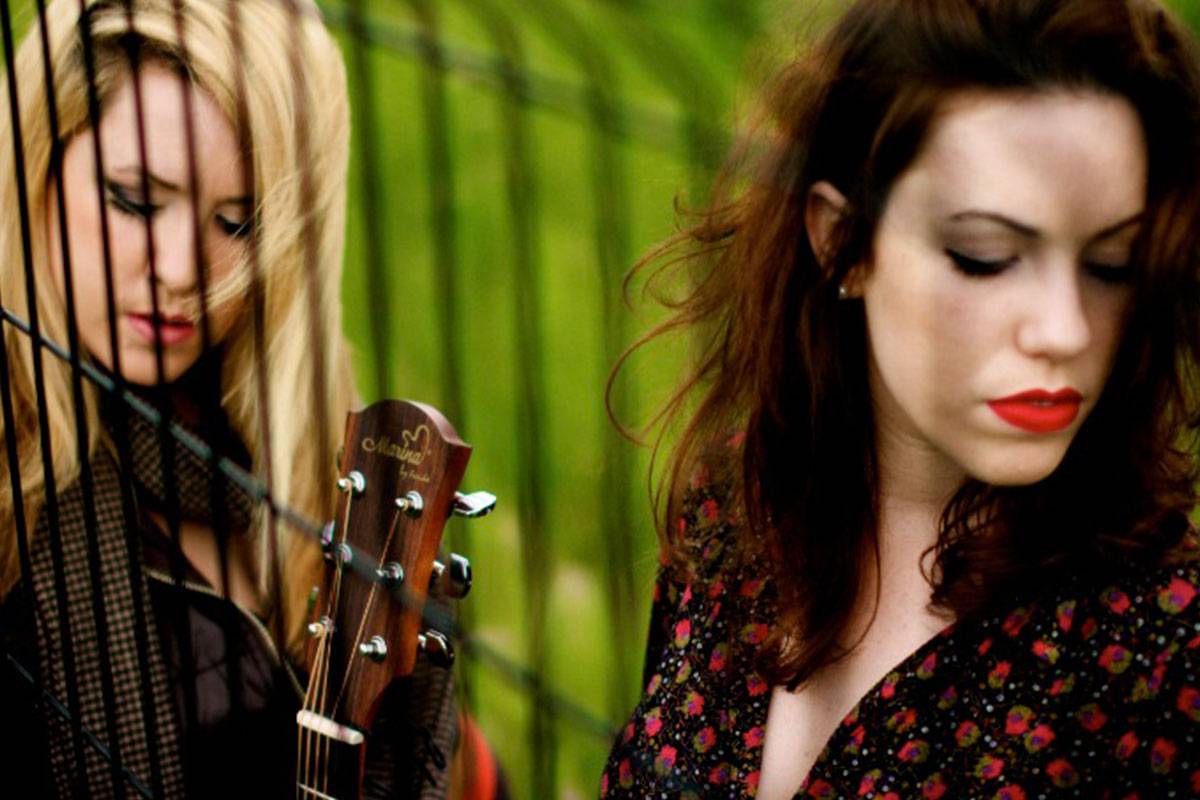 Female Fronted Acoustic Duo & Band