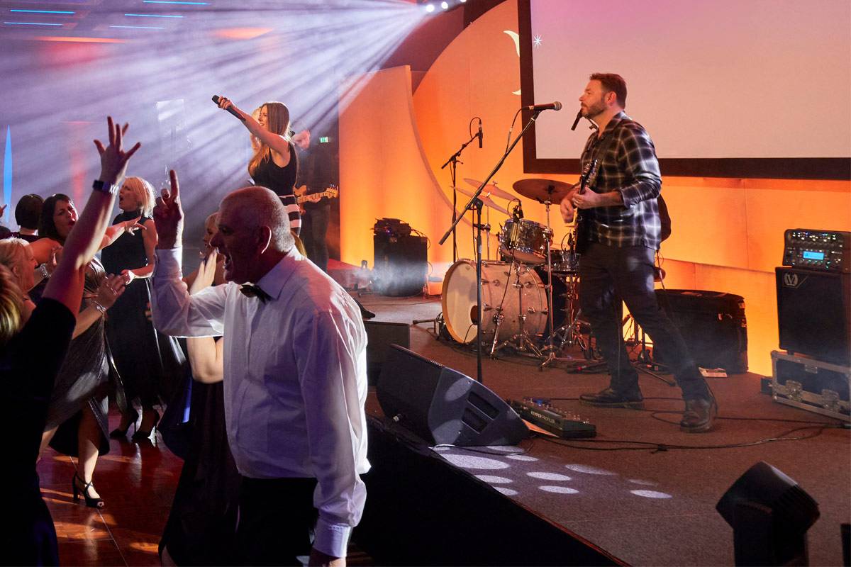 Contemporary Cover Band Performing Current Chart Hits