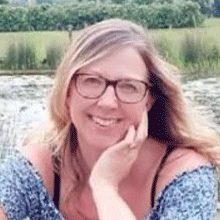 Cecilia - Cellist Reviews