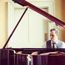 Chris - Pianist Reviews