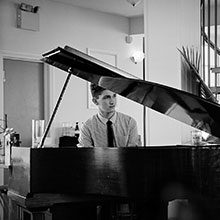 Dave - Jazz/Pop Piano Reviews