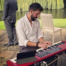 Del - Pianist Reviews